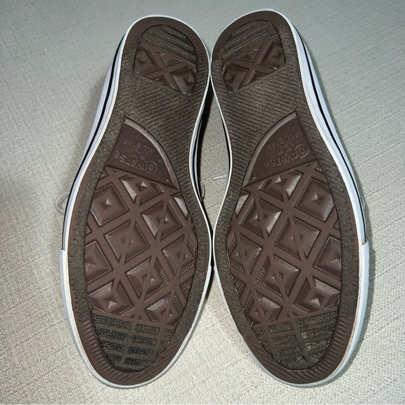 Chuck Taylor All Star Mid GS 'Malden Street - Bear Nap Brown' Size 6Y - Picture 9 of 11